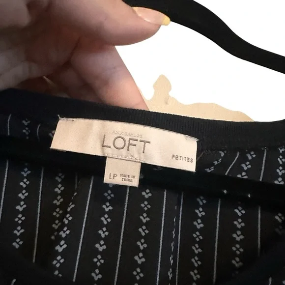 COPY - Loft Black and navy Blue Sheer Tank Top Size LP - Picture 6 of 6